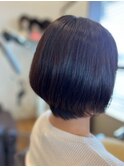 ショートボブ