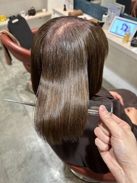 ヘアアンドメイク アース 聖蹟桜ヶ丘店(HAIR&MAKE EARTH) プレミアム縮毛矯正
