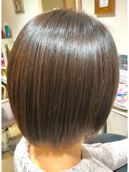 タイムレス ヘア サロン(timeless HAIR SALON)の写真/髪質・骨格・毛流れ・毛量を見極めた繊細なカットで自宅でもサロン帰りの仕上がりをキープできるのが魅力♪