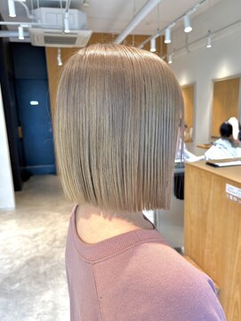 トリート 千葉店(TREAT) ハイトーンベージュ/ぱつっとボブ/ブロンド