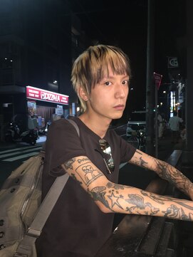 アンダーカレント(undercurrent) メンズミックスカラーデザインカラー金黒レイヤーカット