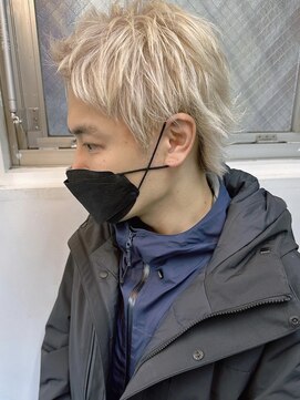 スパイキーショート×ホワイトブロンド