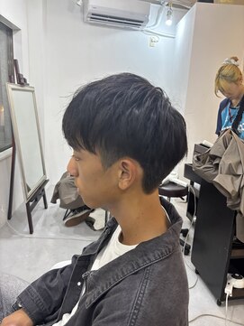 メンズカット バイ ソイクフ(メンズカット by SOY-KUFU) マッシュフェザーパーマセンターパートツーブロックセンター分け