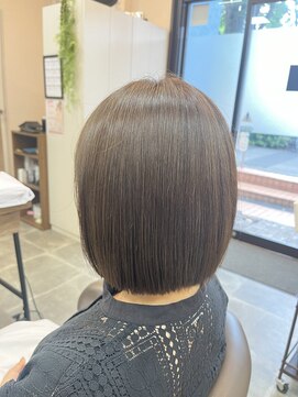 バセット バイ アルター 鎌取店(basset by aL-ter) ミルクティーブロンド/ダークブルー/デジタルパーマ/鎌取
