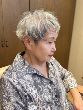 ヘアー ドレッサー パワードール(Hair Dresser) 80代、ふわっとパーマで可愛く変身！