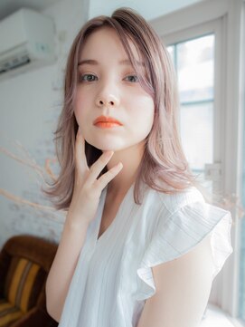 ヘアアンドリラクゼーション シャッセ(Hair&Relaxation SASE) ミルクティーベージュロブ