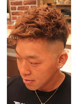 アクセプトザワールドバーバー(Accept the world barber) ラフパーマ×カラーリング×スキンフェード