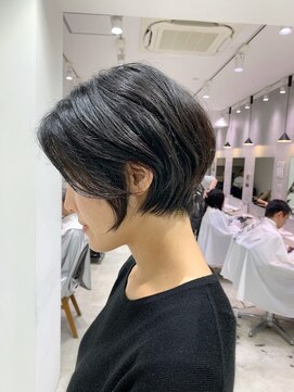 ビブ(VIV) 20代30代40代大人丸みショートボブ白髪ぼかしハイライト川崎