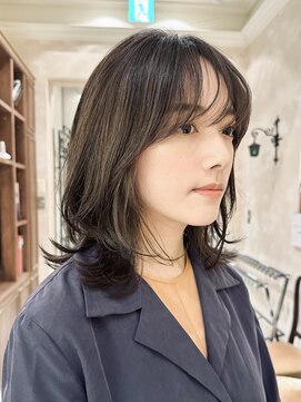 ビュートリアム265(BEAUTRIUM 265) ミディアムレイヤー/レイヤーカット/銀座/シースルーバング