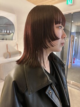 カシ 中目黒(CASI) 顔周りぷつっとカット / 艶感UPカシスピンク