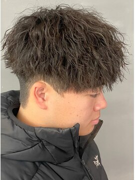 バース バイ ハピネス(BIRTH by happiness) 奈良縦落ちツイストスパイラルパーマショートマッシュ