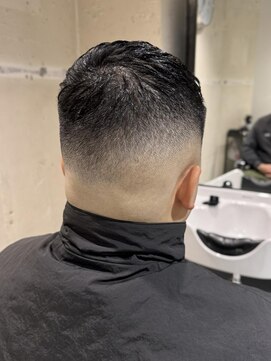 フランクスバーバーザスタンド(Frank’s barber the stand) クロップスキンフェードE