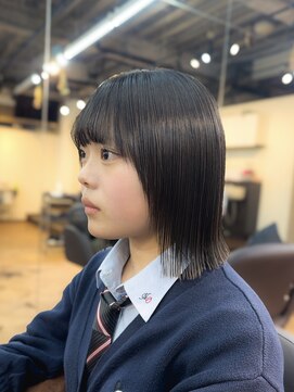 ライズ バイ レボ 柏店(RISE by REVO) 切りっぱなしボブ