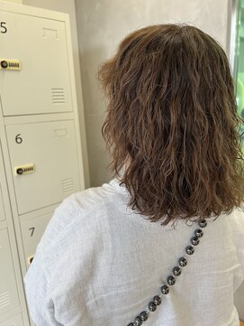 エイトオロク 那覇小禄店(EIGHT oroku) 根本カラーとレイヤーカット