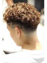 キングスマントーキョー 多摩センター2nd(KINGSMAN TOKYO)&nbsp;ラインアートパーマ