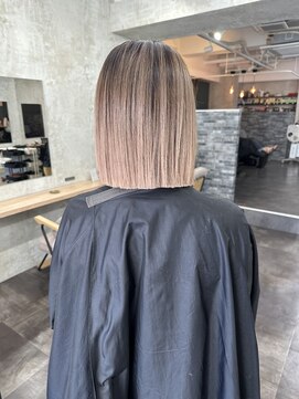 エピ(epi) 切りっぱなしボブ/バレイヤージュ【喜連瓜破】