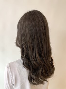 ヘアデザインファブロ イオンモール宮崎店(hair design FABRO.) グレージュ/透け感カラー/くすみベージュ