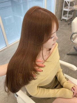 明るめブラウン／ダブルカラー／顔まわりカット