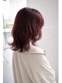 ワインレッド×モテ髪×くびれ