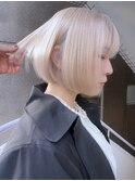 ピンクメッシュショートボブダブルカラーピンクメッシュブリーチ