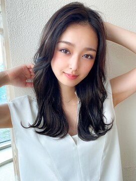 エイミーバイアフロートザガーデン 浦和店(amie by afloat the garden) 前髪なしくびれローレイヤーカット【浦和】