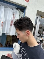 フォーコーナーズカットショップフェイビーズ 名古屋西(FourCornersCutShop favey's) テーパーフェードで創るメンズショートパートスタイル