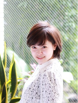 ヘアサロン トラヴィス(hair salon Travis) 耳にかけるとショート風ボブスタイル