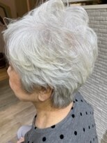 ヘアーメイク ハルナ ふんわりショート