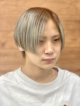 ヘアシエスタ ハル(hair siesta HALU) 前下がりセンターパート