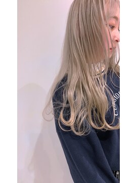 ナーナーナー モエ(Nana no moe) ホワイトミルクティーカラー