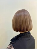 コンパクトベージュボブ