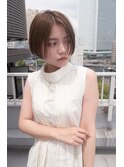 ショート/前下がりショート/センターパート/20代/30代