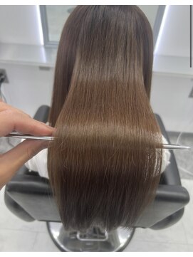 ログ キンシチョウ(L.O.G KINSHICHO) 酸性ストレートでサラサラロングに[錦糸町/縮毛矯正/髪質改善]