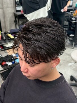 イーラ(era) フェザーパーマ/メンズ/刈り上げ/眉毛/ツイスト