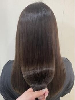 オーリーヘア 希望ヶ丘店(Olliy hair)の写真/白髪ぼかし、髪質改善Aujuaトリートメントなど大人女性一人ひとりの悩みに寄り添うOlliy hairの2号店◇