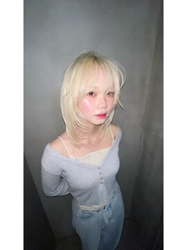 ロンドアンメゾン 原宿(Lond un Maison.) くびれヘア/アプリコットオレンジ/韓国/ブリーチ/レイヤー/原宿