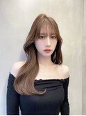【大人っぽさと可愛さが絶妙に融合！ロングくびれヘア】