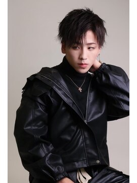 メンズサロン キング 枚方店(Men’s salon K!ng) フェザーショートアップバングセンターパートメンズハイライト