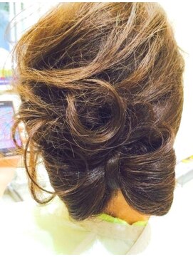 ボブインターナショナル(bob international) アレンジリボンヘアー