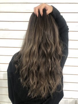 ビーヘアサロン(Beee hair salon) 【渋谷カラーBeee/安部 郁美】外国人風アッシュグレージュ