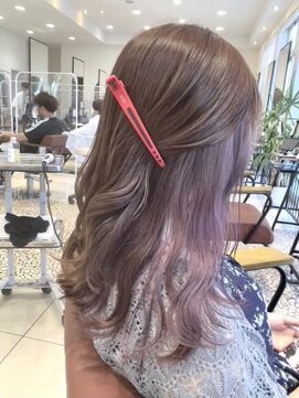 クアトログランシュ ひたちなか店(QUATRO×GranCieux) インナーカラー×ラベンダーパープル