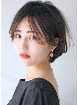サーカス バイ ビュートリアム 青山(CIRCUS by BEAUTRIUM) ３０代　手入れ簡単　前髪長め　毛先ワンカール　ショートボブ