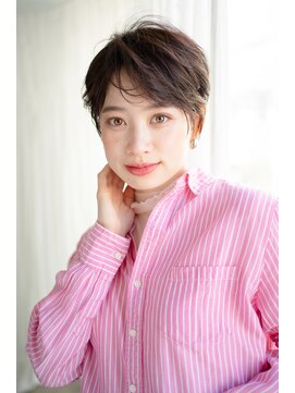 マグノリア オモテサンドウ(MAGNOLiA Omotesando) プリカールで作る抜け感ハンサムレイヤーショート・・・HINATA