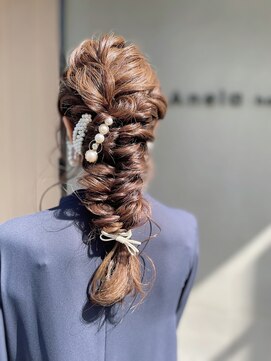 アネラヘアー(Anela hair) 大人可愛い 結婚式お呼ばれ編みおろしアレンジ