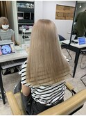 ミルクティーベージュ