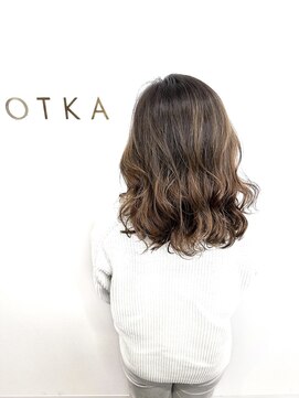 コトカ 千葉(KOTKA) イメチェン/ピンクベージュ/クールショート/髪質改善/オージュア