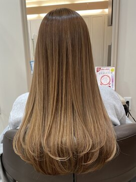 アルターリール(aL ter Rire) ロングレイヤーカット/澤瑞絵