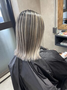 サニー 渋谷(SUNNY) バレイヤージュ、ハイライト、レイヤーロング、グレーベージュ