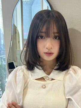 ルームバイシー 新宿(Loom. by Sea) イメチェン×美髪[ワイドバング/韓国/新宿/顔まわり]