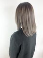 ヘアーデザイン アンジェロ インアルト(Hair Design Angelo In alto) 白髪ぼかしハイライト/シルバーアッシュ